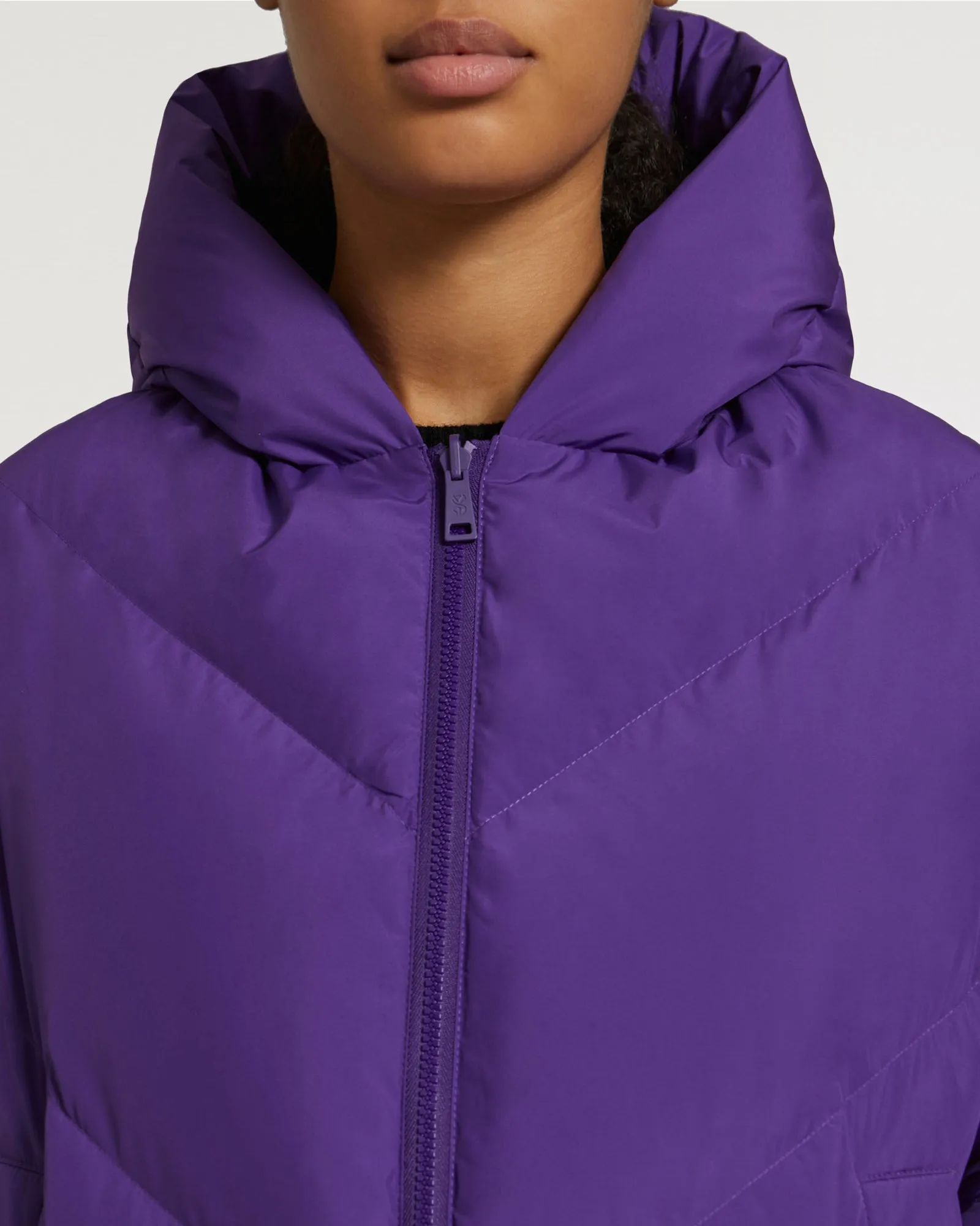 Reversible oversized down jacket waterproof technical fabric