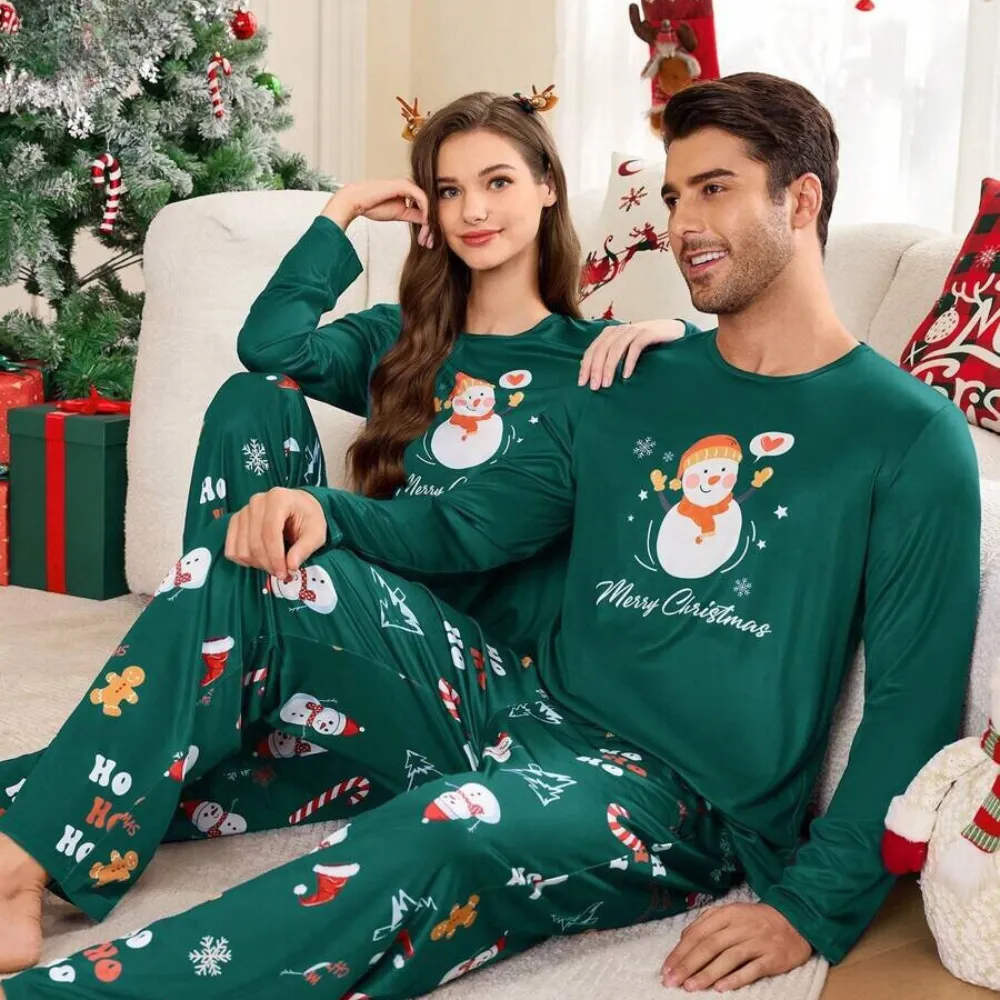 Two Pieces Christmas Santa Claus Pattern Couple Pajama Set